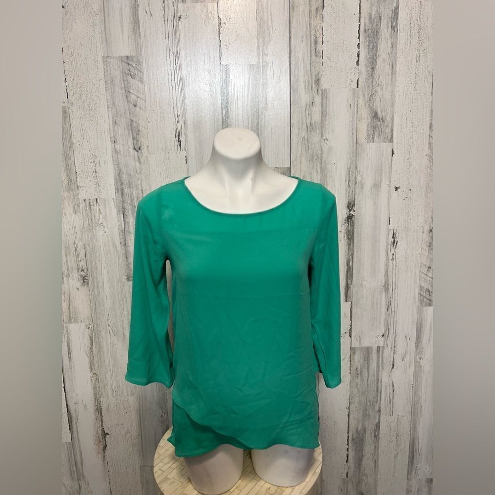 Green blouse  - Picture 2 of 7